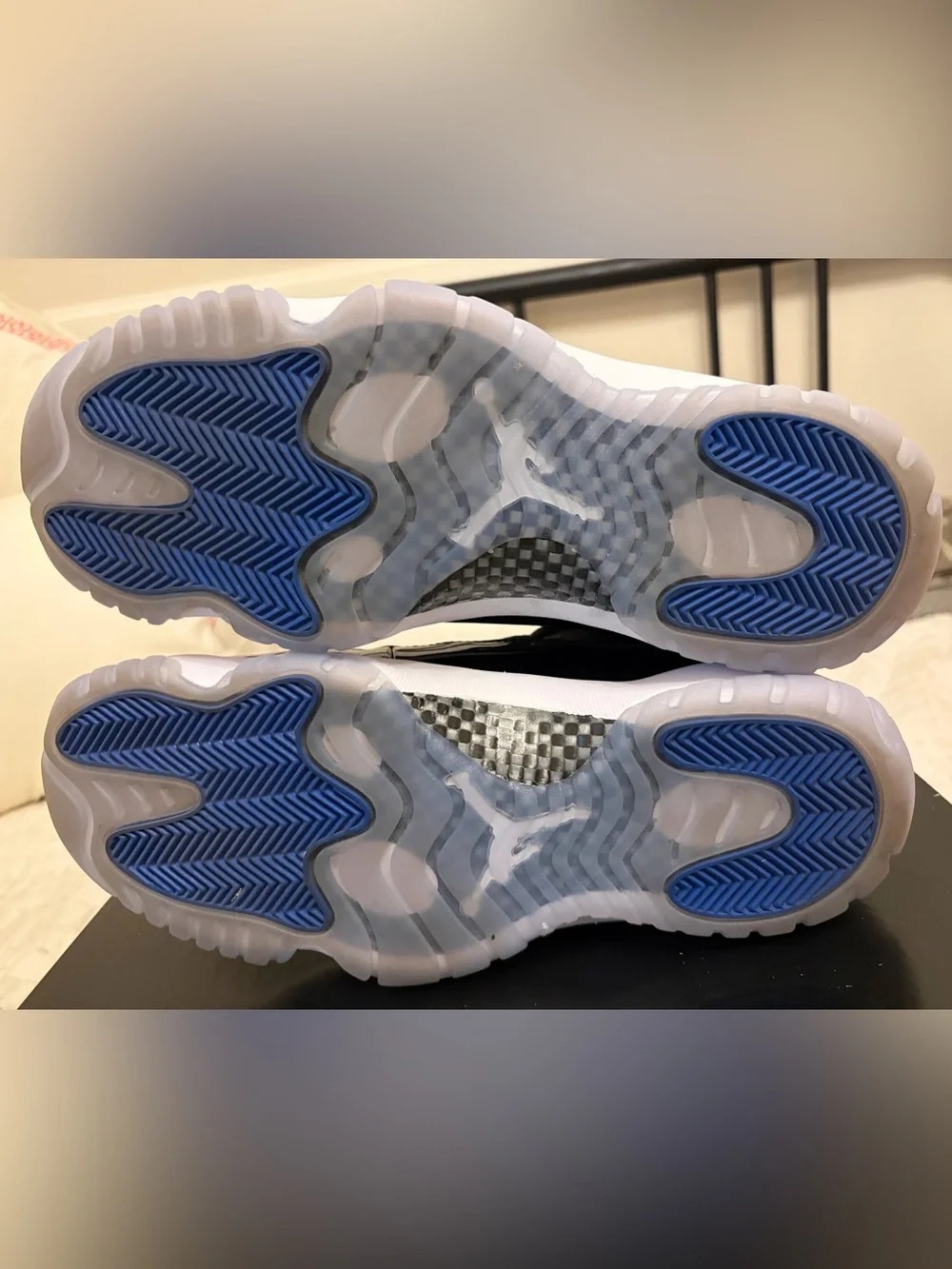 Air Jordan 11 retro low: black/white/varsity royal